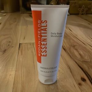 Rodan & Fields Daily Body Moisturizer